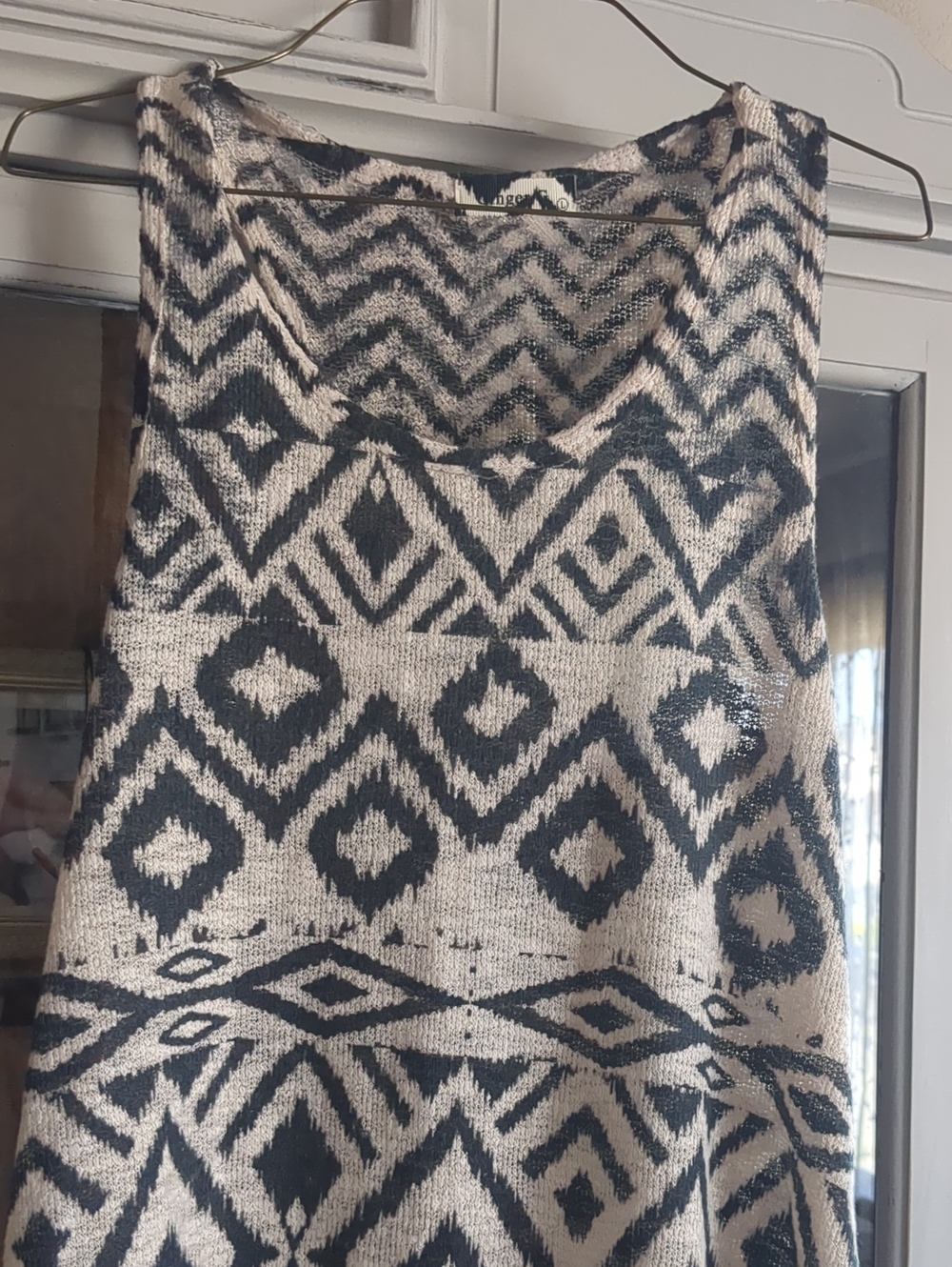 •Ginger G Geometric/Aztec Knit Sweater Tank